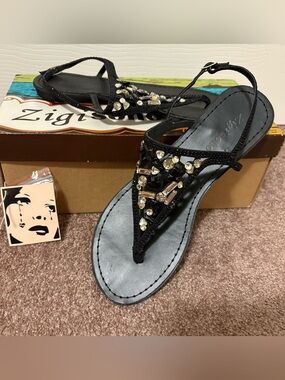 Zigi Soho Black Jeweled T-Strap Sandals